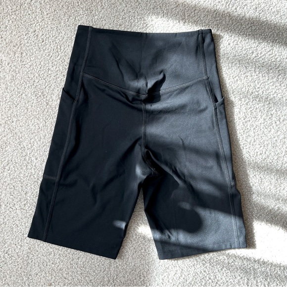 Girlfriend Collective Black High-Rise Pocket Bike Short - Picture 5 of 6